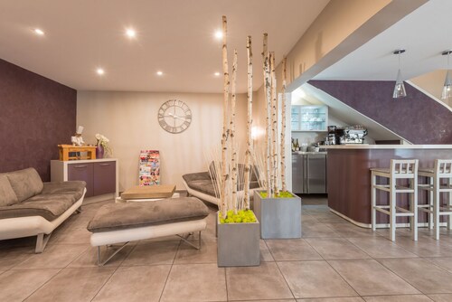 Le Réverbère - La Cuisinerie - L'Hôtellerie