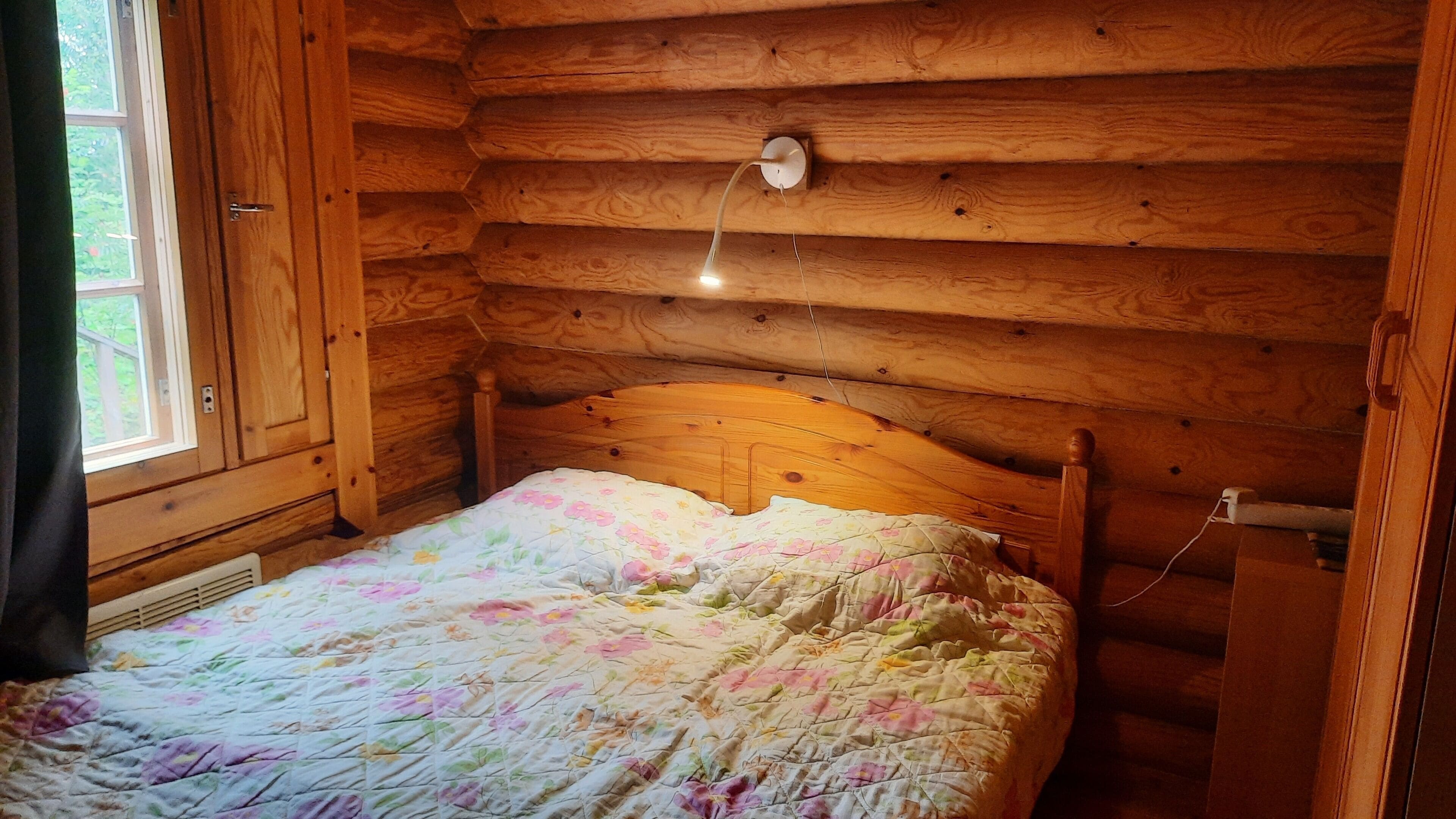 Cottage, 3 chambres, sauna, côté piste de ski (Sleeping Loft ) | 1 chambre, bureau, chambres insonorisées, fer et planche à repasser
