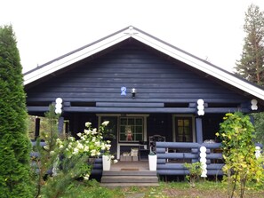 Front of property - Kallioranta Cottage (Ruokolahti)