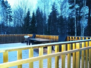 Outdoor dining - Kallioranta Cottage (Ruokolahti)