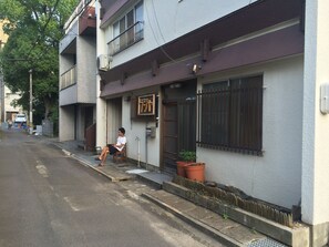 Front of property - FUJIYA GUEST HOUSE - Hostel (Matsuyama)