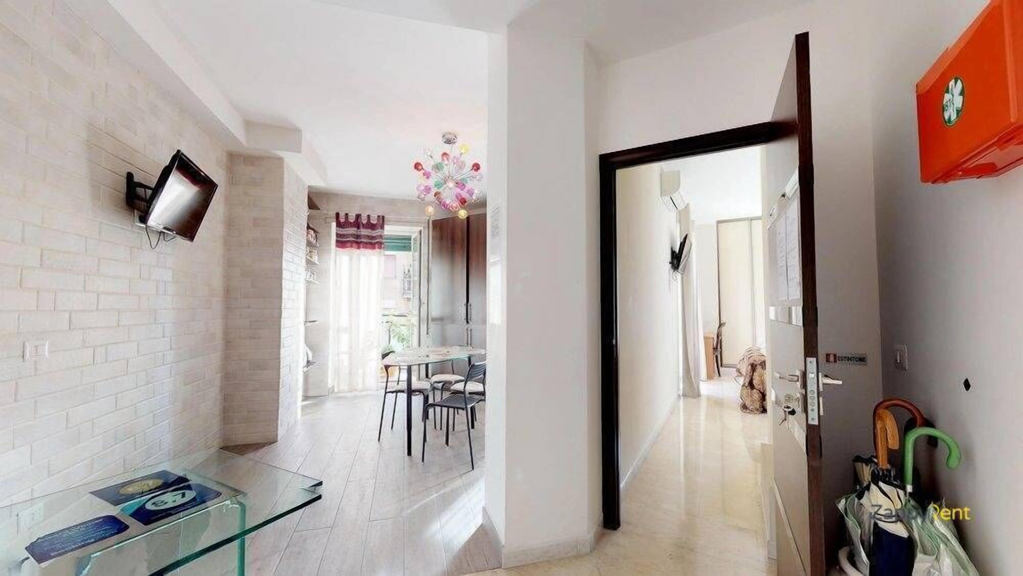 Premium bedding, in-room safe, desk, iron/ironing board