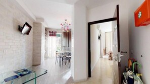 Premium bedding, in-room safe, desk, iron/ironing board - Let's Go To Rome (Rome)