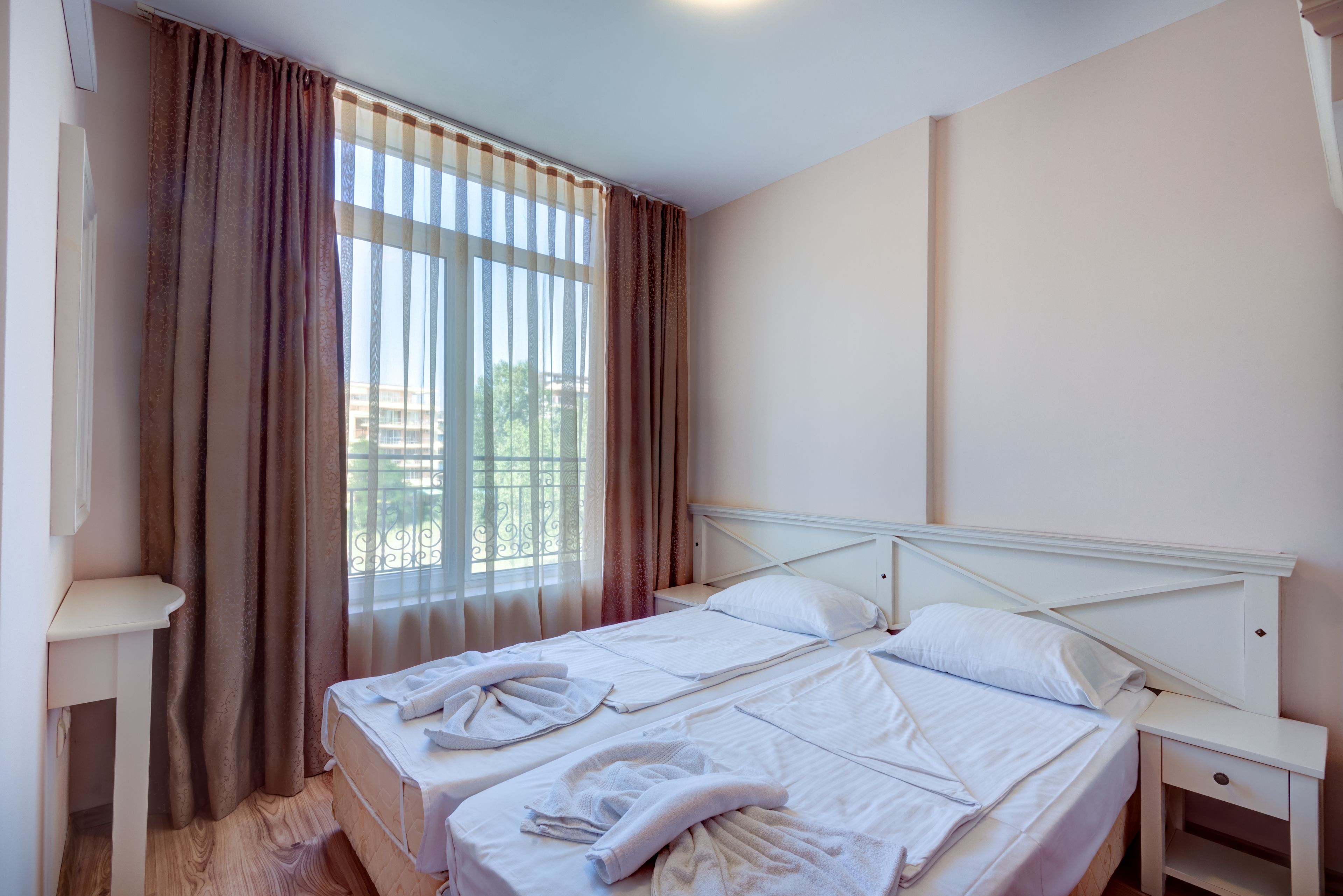 Foto - Dawn Park Complex