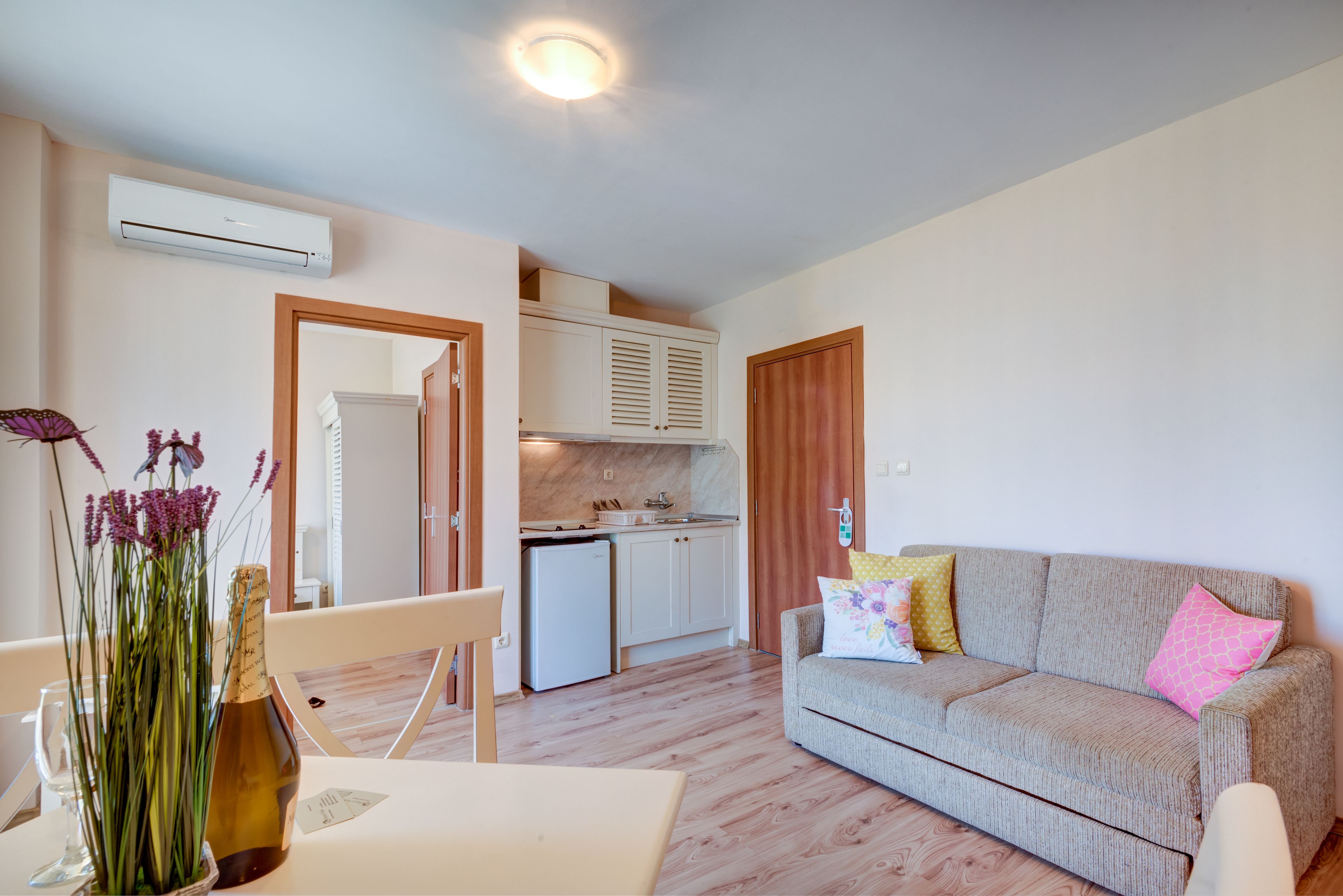 Foto - Dawn Park Complex