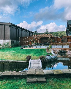 22-inch flat-screen TV with cable channels, TV, foosball