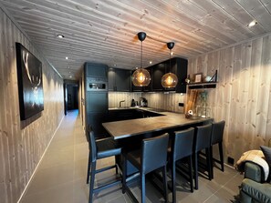 Deluxe Apartment, 2 Bedrooms | 1 bedroom, individually decorated, individually furnished