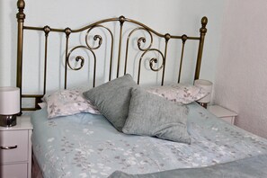 Chambre triple classique, salle de bain attenante