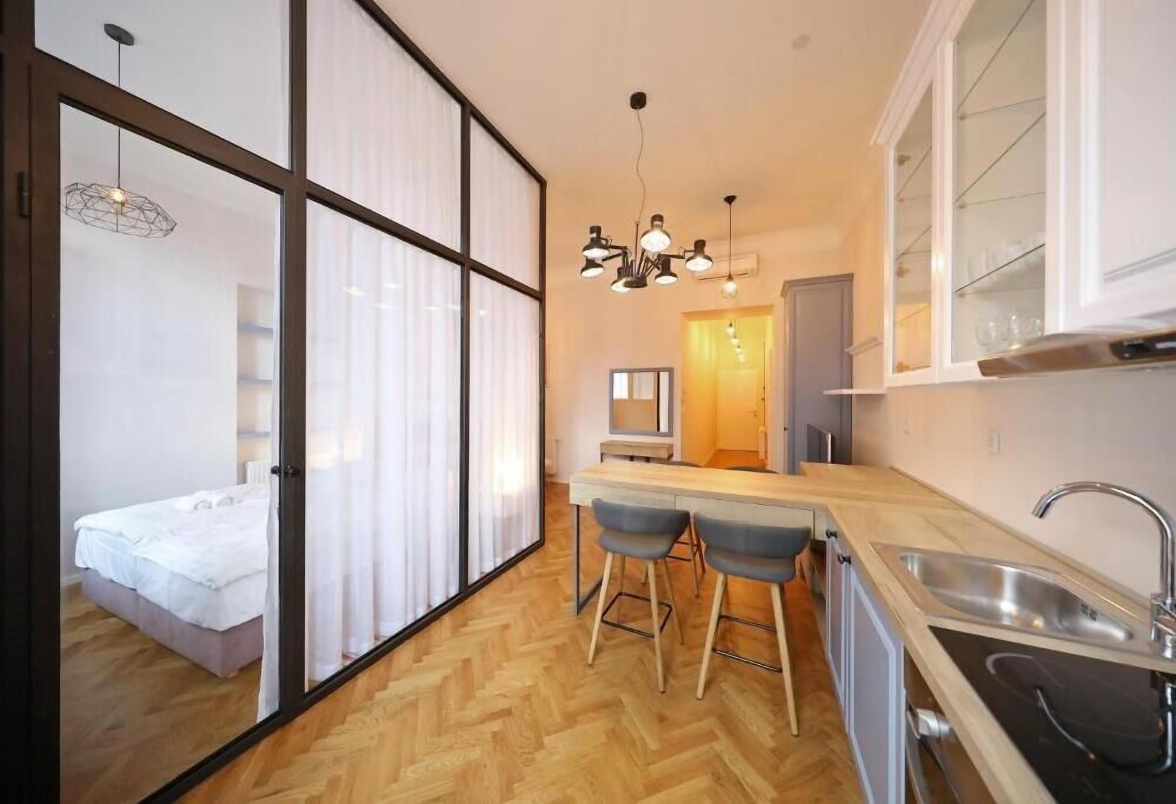 Deluxe Apartment (Ilica 82)