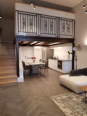 Apartment, 3 Bedrooms | Living area