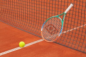 Tennis court - Park Hotel RAYA Garden (Veliko Tarnovo)