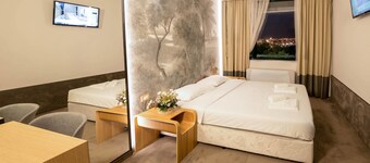 Park Hotel RAYA Garden
