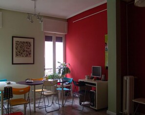 Dining - Pensión Blanca B&B (León)