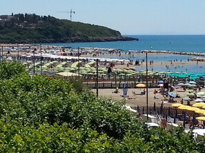 White sand - Hotel Tirreno (Formia)