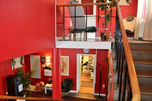 Staircase - Södra Bergets Vandrarhem - Hostel (Sundsvall)