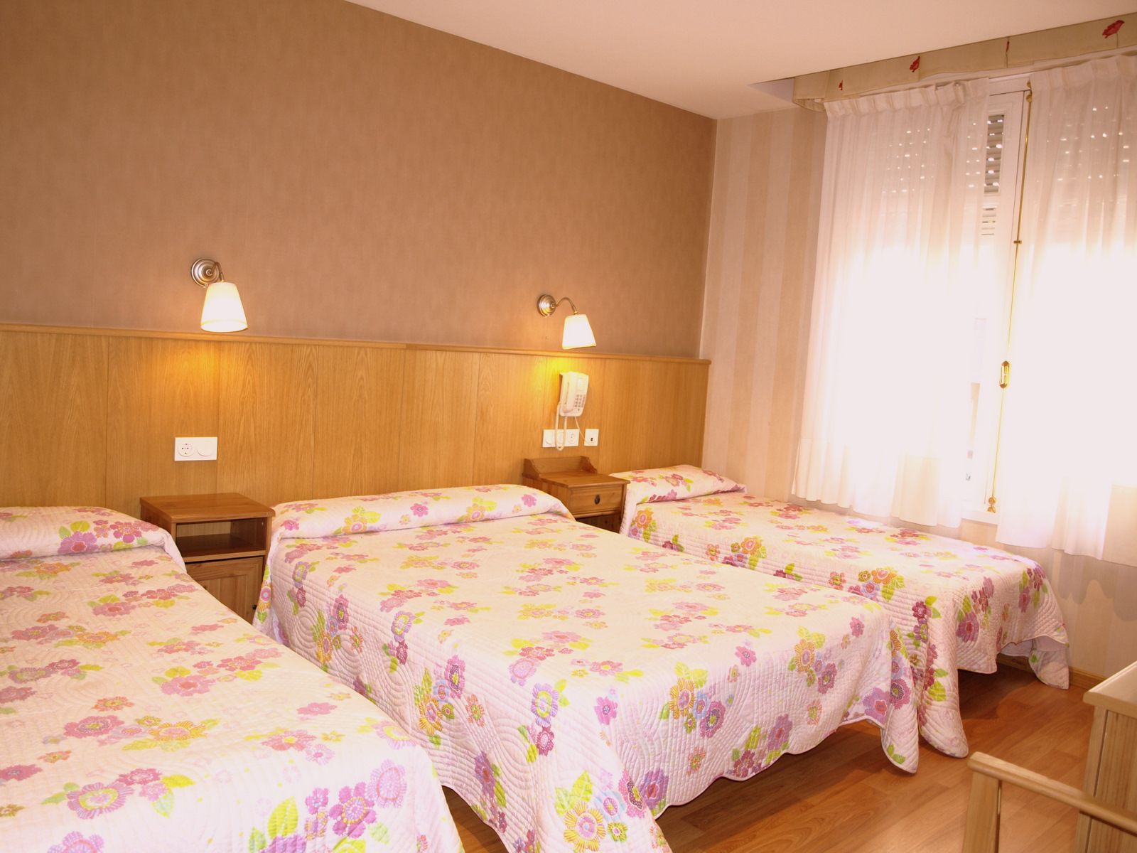 Photo - Hostal Orejas