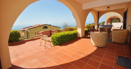 Amami Viaggi - Villa Carolina