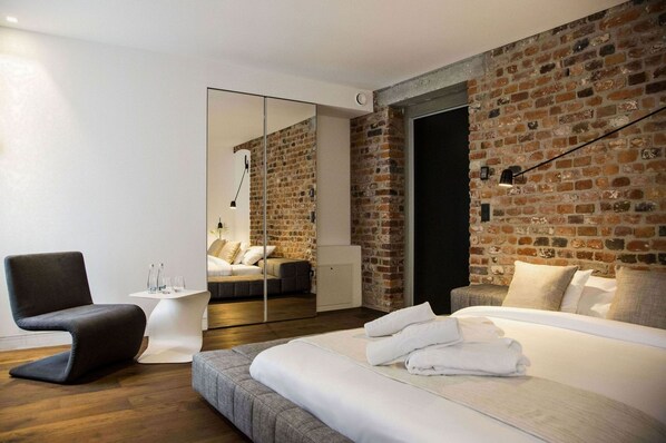 Chambre Double Standard, 1 grand lit