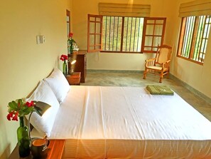 Grand Double Room, 1 Bedroom, Private Bathroom, Lake View