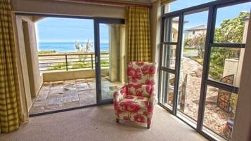 0B | 4 bilik tidur, peralatan tempat tidur premium, peti besi dalam bilik