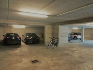 Free self-parking - B&B Marylinda (Desenzano del Garda)