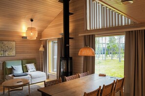 Luxury Nordic Cottage | Premium bedding, minibar, in-room safe, soundproofing - Nova Skyland Hotel (Rovaniemi)