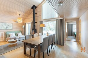 Luxury Nordic Cottage | Ropa de cama de alta calidad, minibar, caja fuerte