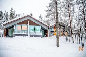 Aurora Honeymoon Suite
