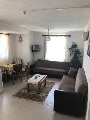 1 bedroom, desk, soundproofing, rollaway beds (surcharge) - Pinarbasi Apart (Marmaris)
