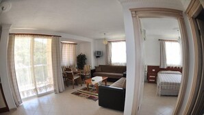 Living area - Pinarbasi Apart (Marmaris)