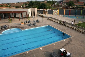 Utomhuspool