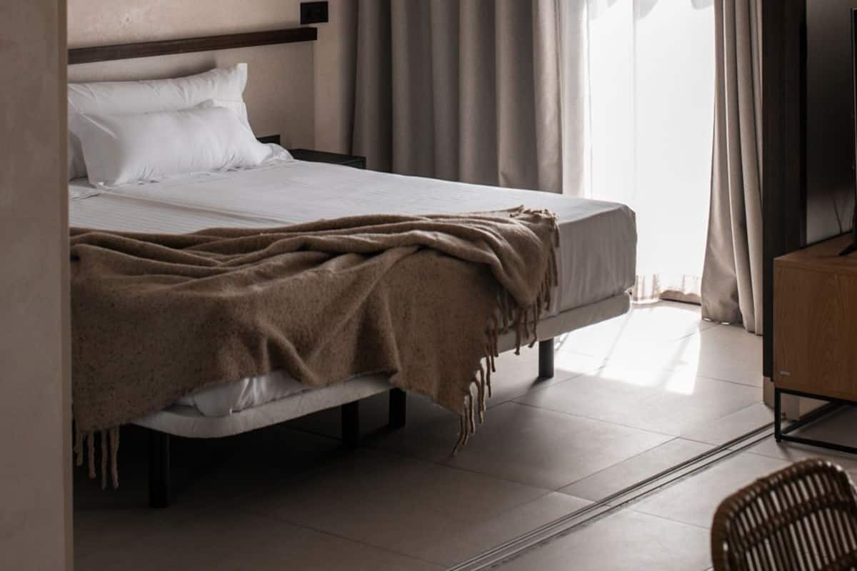 1 chambre, coffres-forts dans les chambres, bureau, rideaux occultants