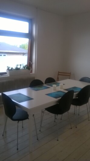 Food court - Pasescia Bed and Breakfast (Kolind)