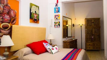 Caja de seguridad en la habitación y decoración personalizada