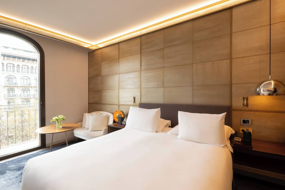 Almanac Room with Balcony | 1 slaapkamer, luxe beddengoed, bedden met traagschuimmatras, een minibar