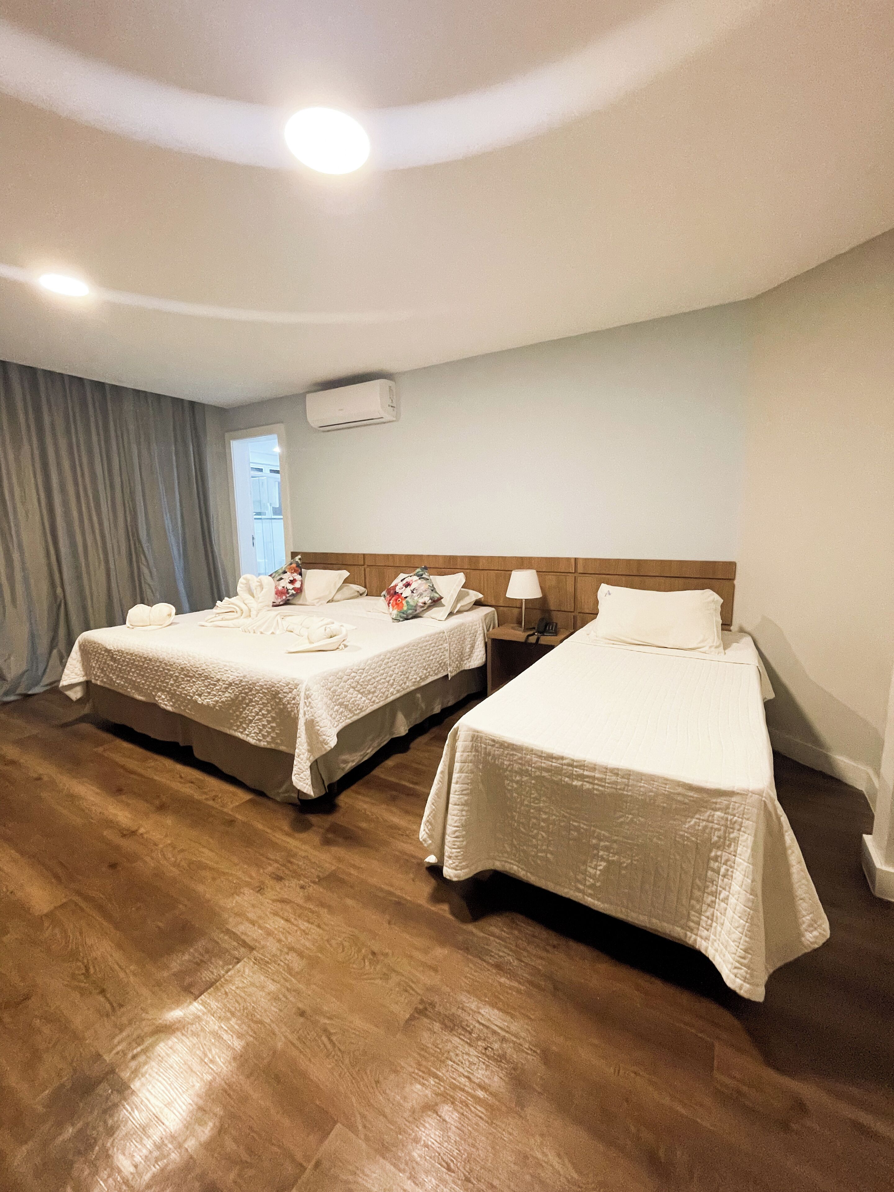 quarto standard triplo varanda | minibar, blackout curtains, free cots/infant beds, free wifi