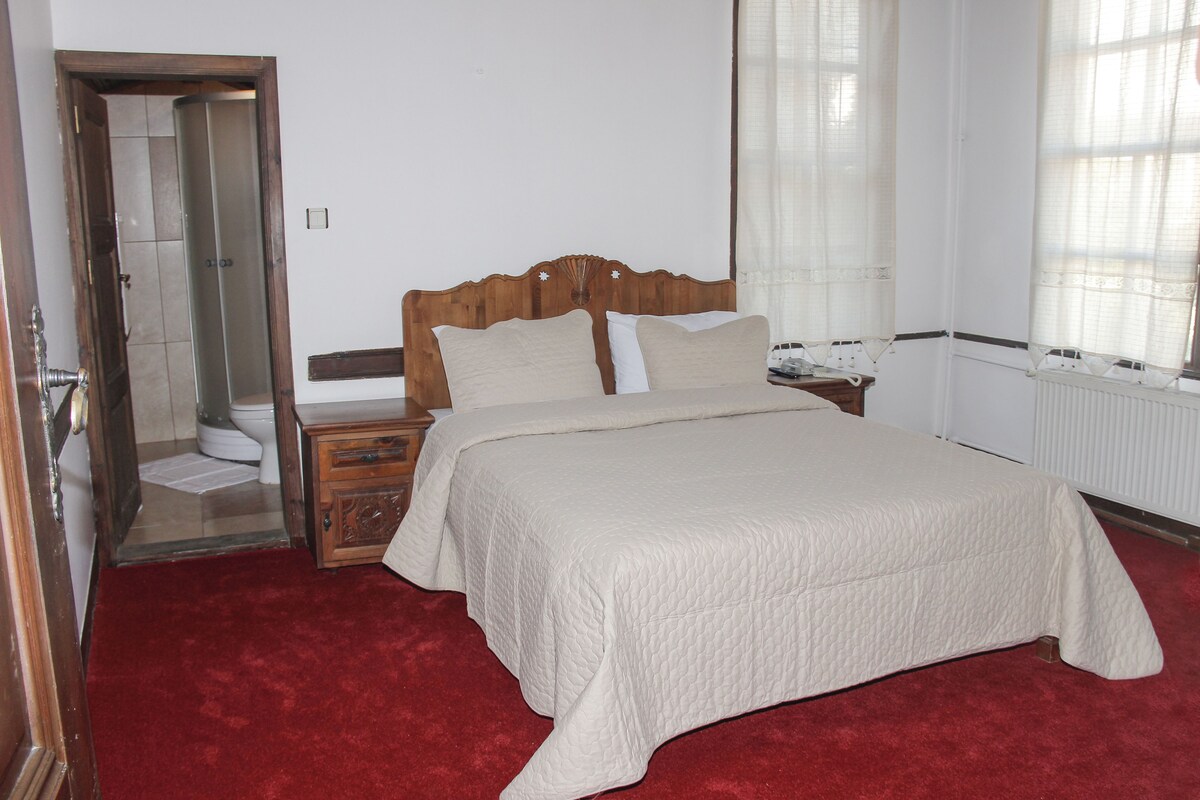 Ropa de cama de alta calidad y wifi gratis 