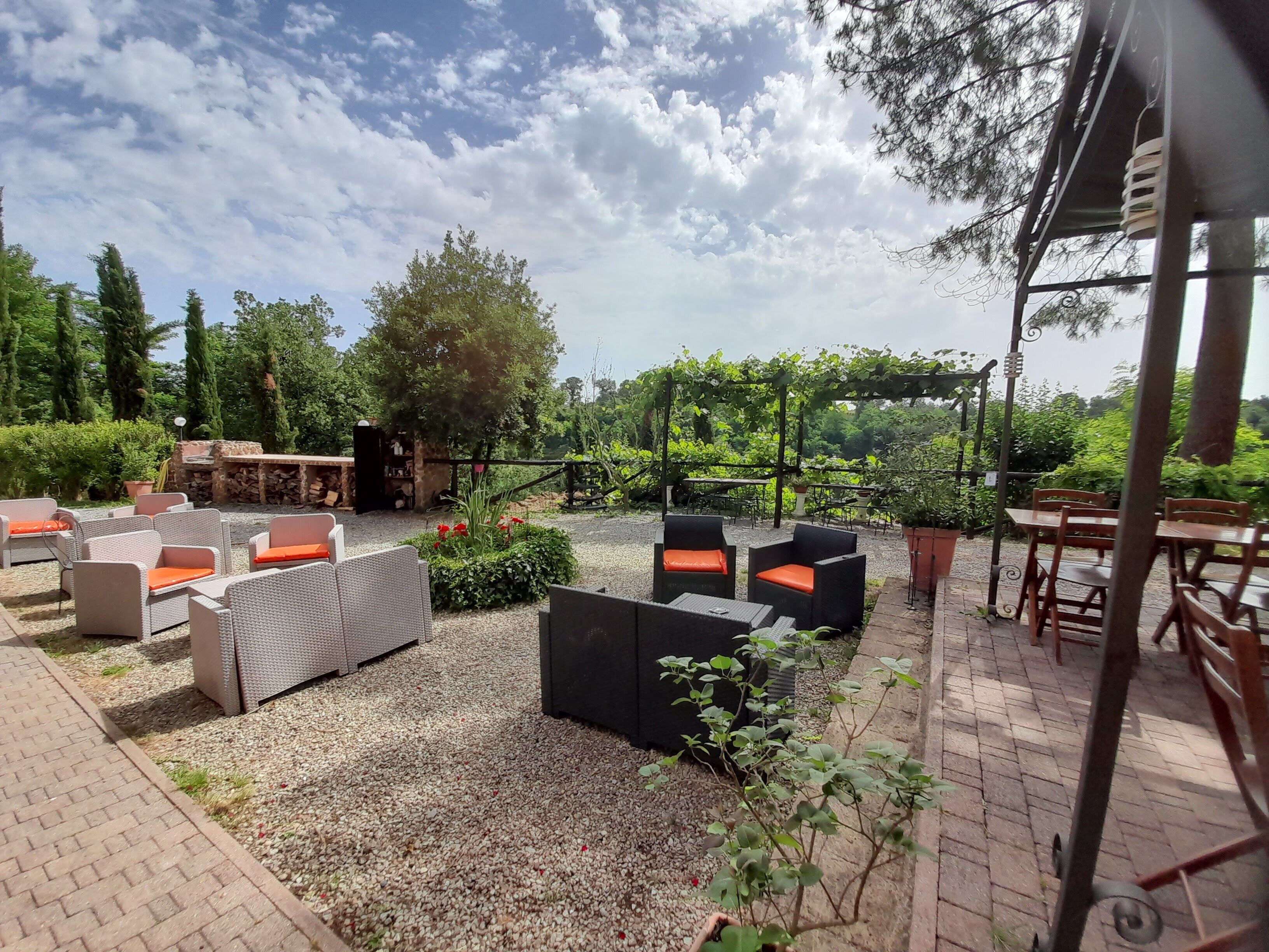 Frühstück, Mittagessen, Abendessen, lokale Küche 