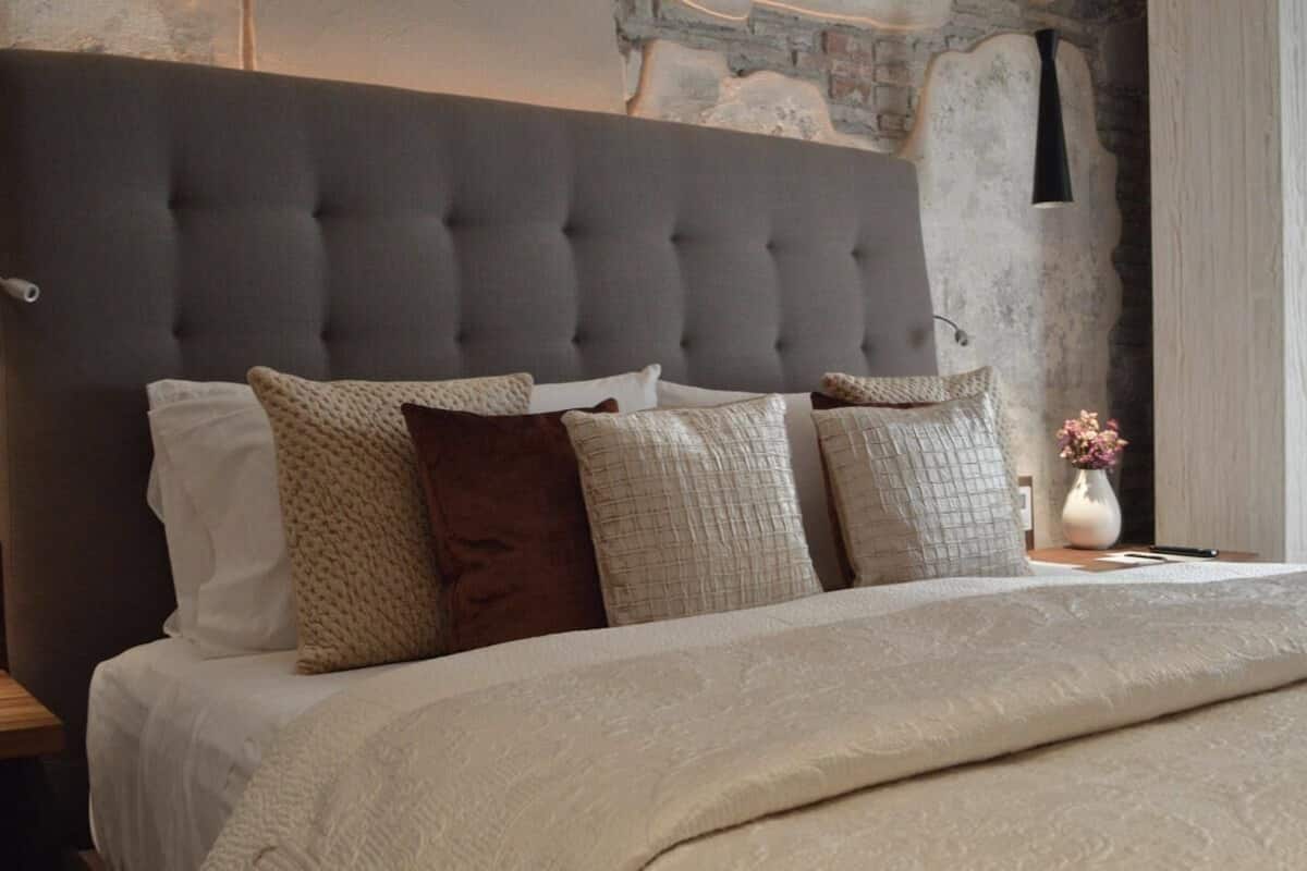 1 bedroom, premium bedding, down comforters, minibar