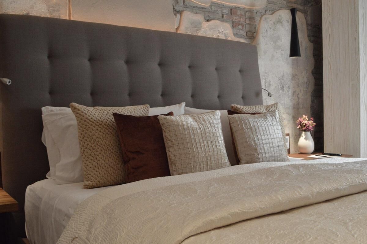 Ropa de cama de alta calidad, edredón y minibar 