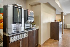 Desayuno completo incluido todos los días 