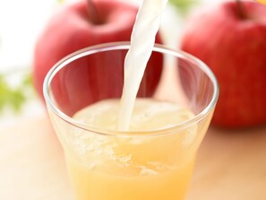 Daily buffet breakfast (JPY 1100 per person)