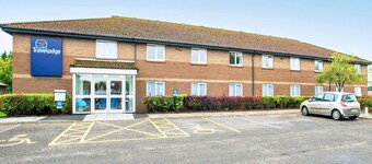 Travelodge Kinross M90