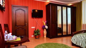 تلفزيون بشاشة مسطحة