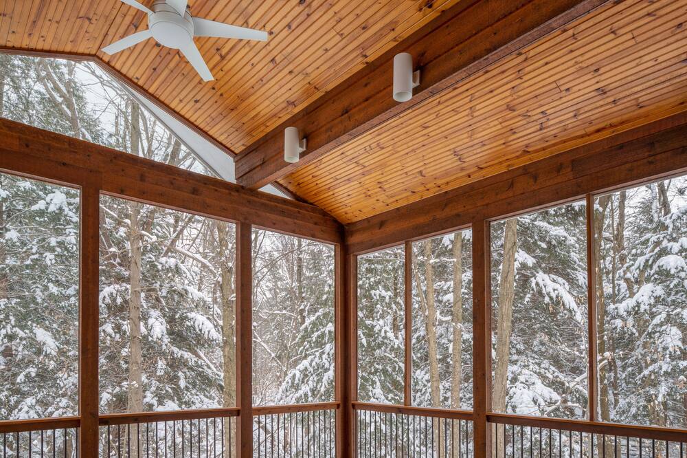 Pigeon Creek Inn - Robinson Township, MI