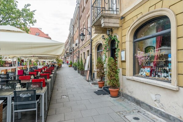 Iron/ironing board - P&O Freta 2 (Warsaw)