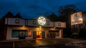 Façade de l’hébergement - soirée/nuit