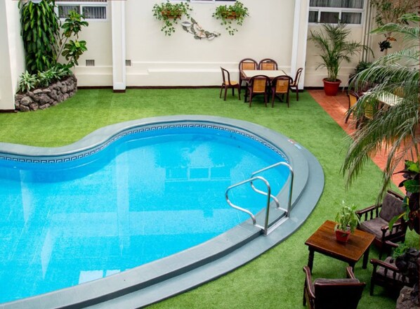 Indoor pool - Hotel Pensión Bonifaz (Quetzaltenango)