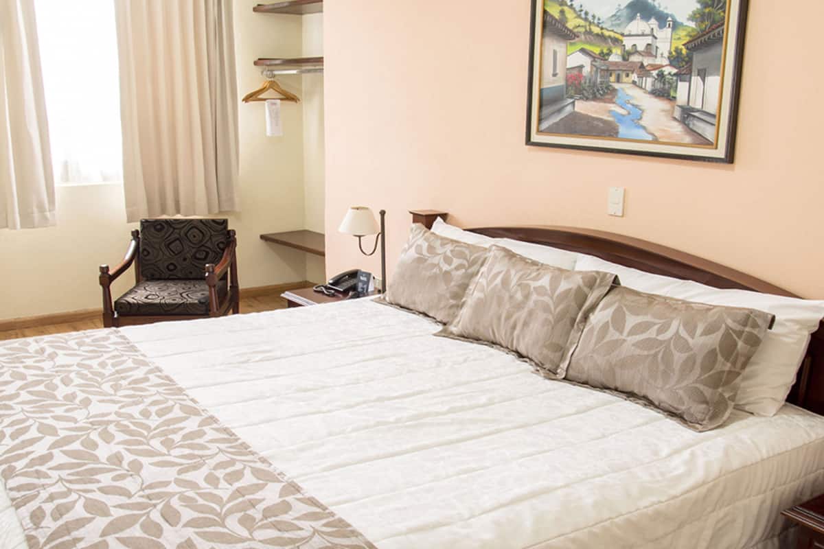 in-room safe, desk, soundproofing, free wifi