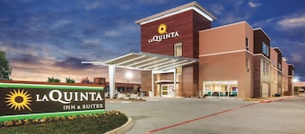 La Quinta Inn & Suites by Wyndham Dallas Northeast-Arboretum